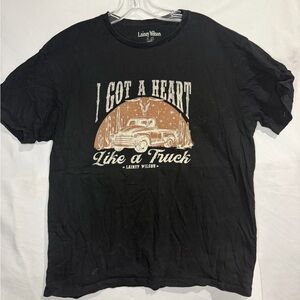Lainey Wilson Black Graphic Tee Size Large- I got a heart like a truck